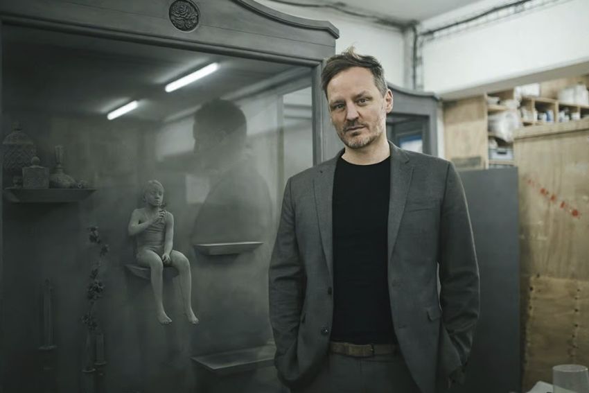 Het Koninklijk Museum voor Schone Kunsten Antwerpen (KMSKA) opent de deuren voor een unieke tentoonstelling: Hans Op de Beeck: Nachtreis.