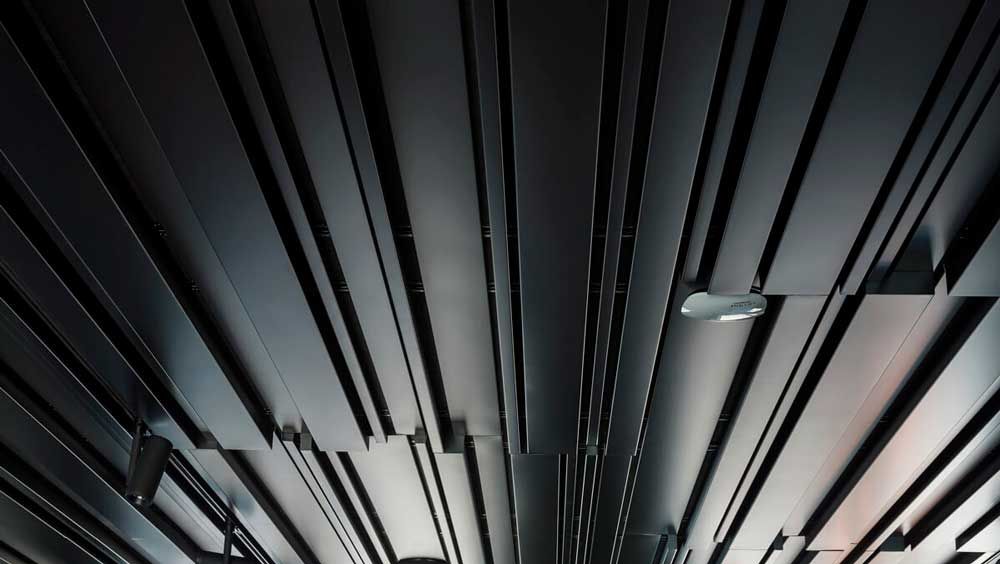 Hunter Douglas