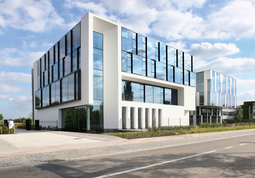 Reynaers Aluminium viert 60 jaar met ambitieuze investeringen in duurzame toekomst