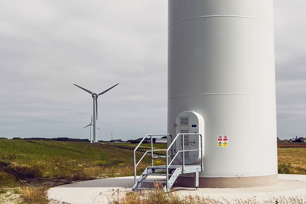 EWT Windturbines uitgerust met inbraakwerende Renson ventilatieroosters 